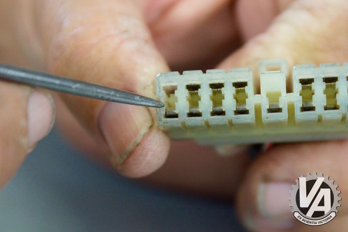 Removing Pins from the OBD0 A Plug