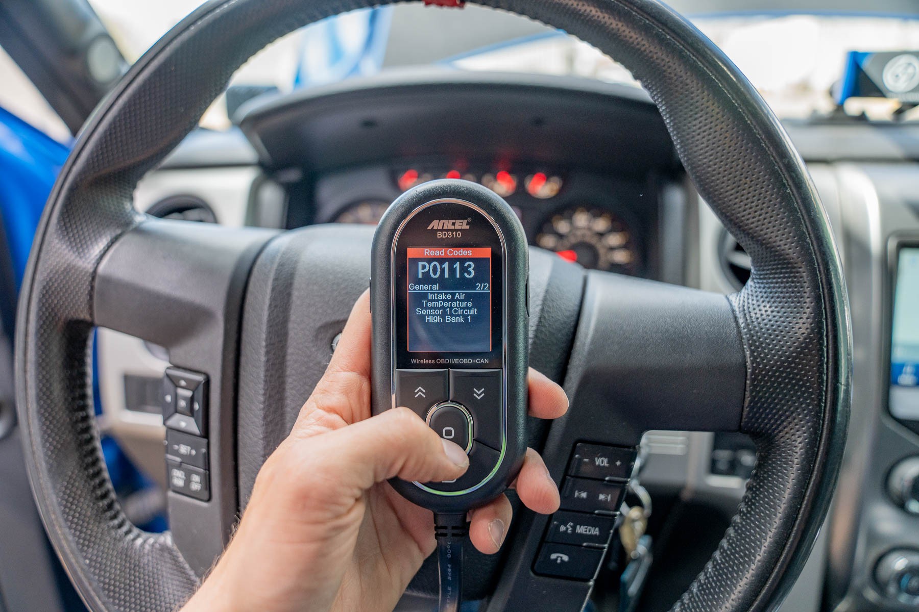 Ancel BD31 is both a Bluetooth and wired scanner