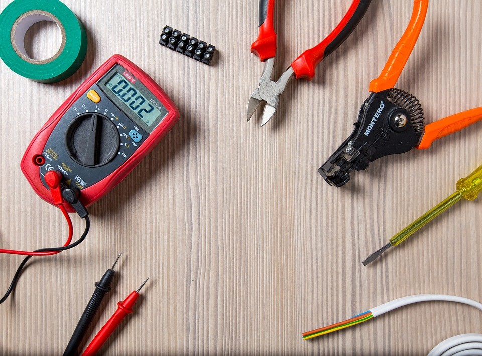 Hardware tools for network troubleshooting