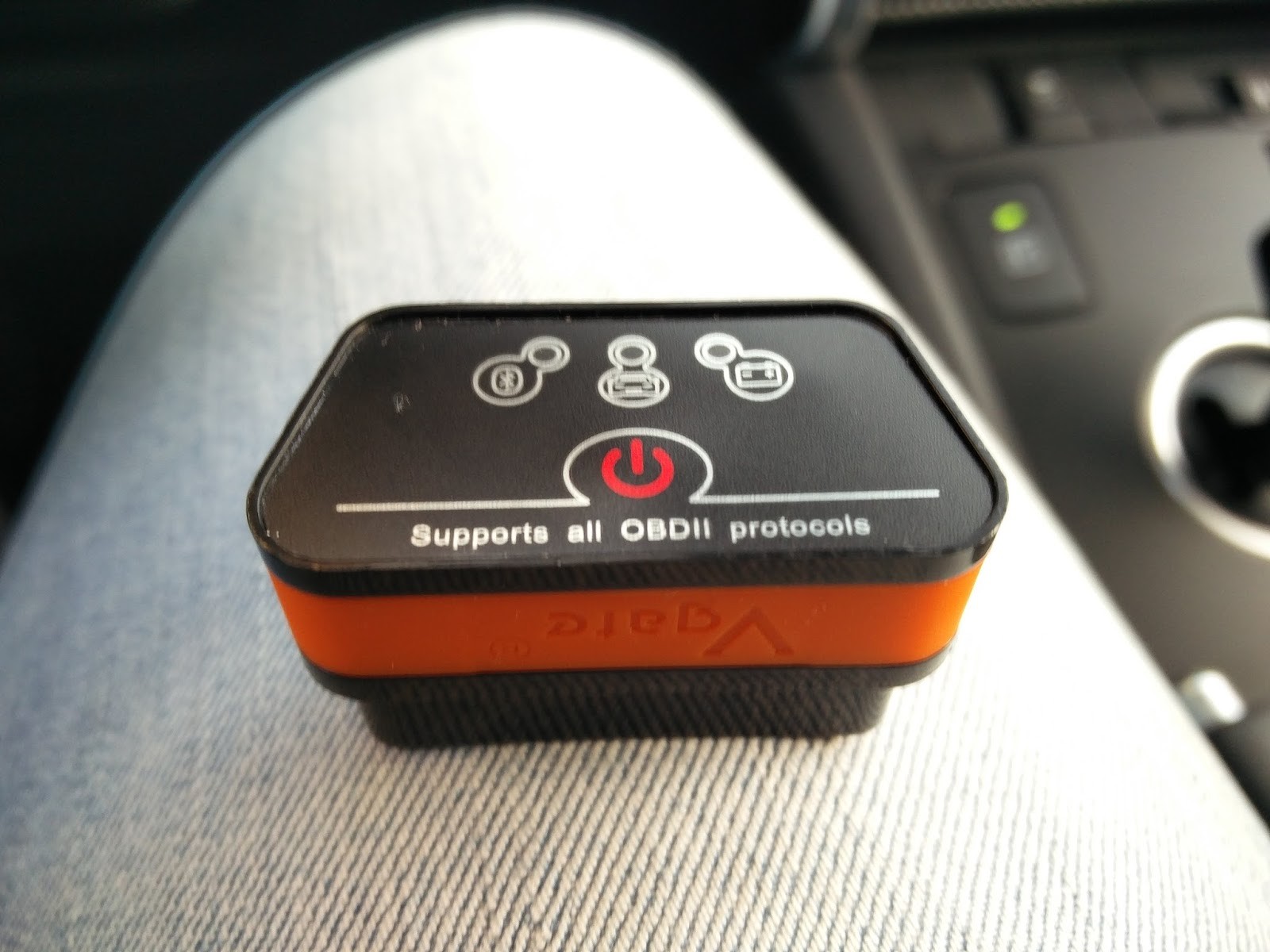 Vgate iCar 2 Bluetooth OBD2 Adapter